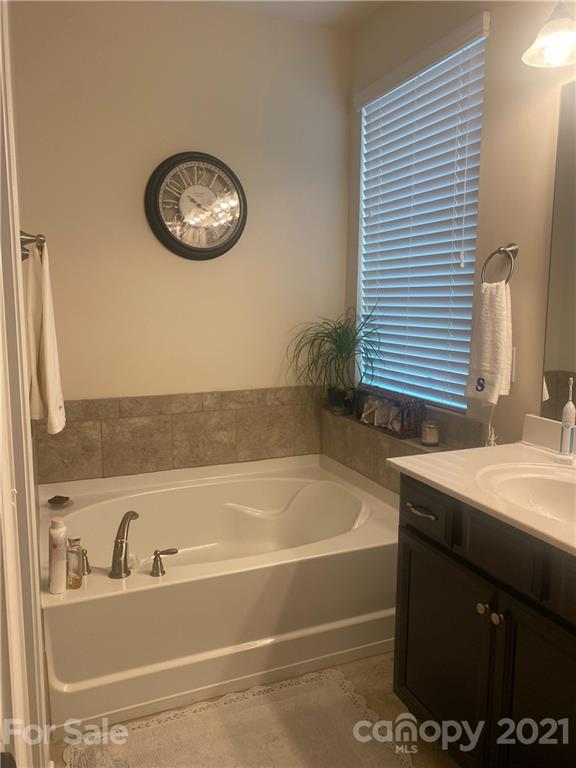 1691 Rutledge Hills Drive York, SC 29745 - Photo 14 of 24 Gallery Image 14