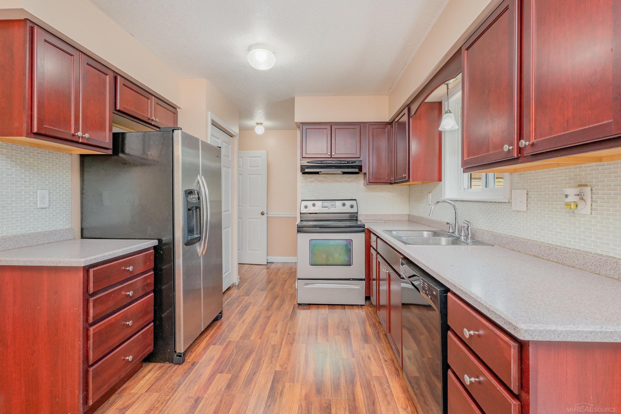 12085 Ulmer Road Birch Run, MI 48415 - Photo 9 of 25 50188920-8118655f-e7ff-4f70-91ce-367470bf1296.JPG
