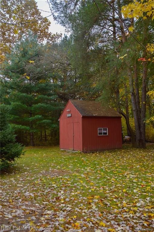 6600 Mayfair Road Utica, MI 48317 - Photo 41 of 47