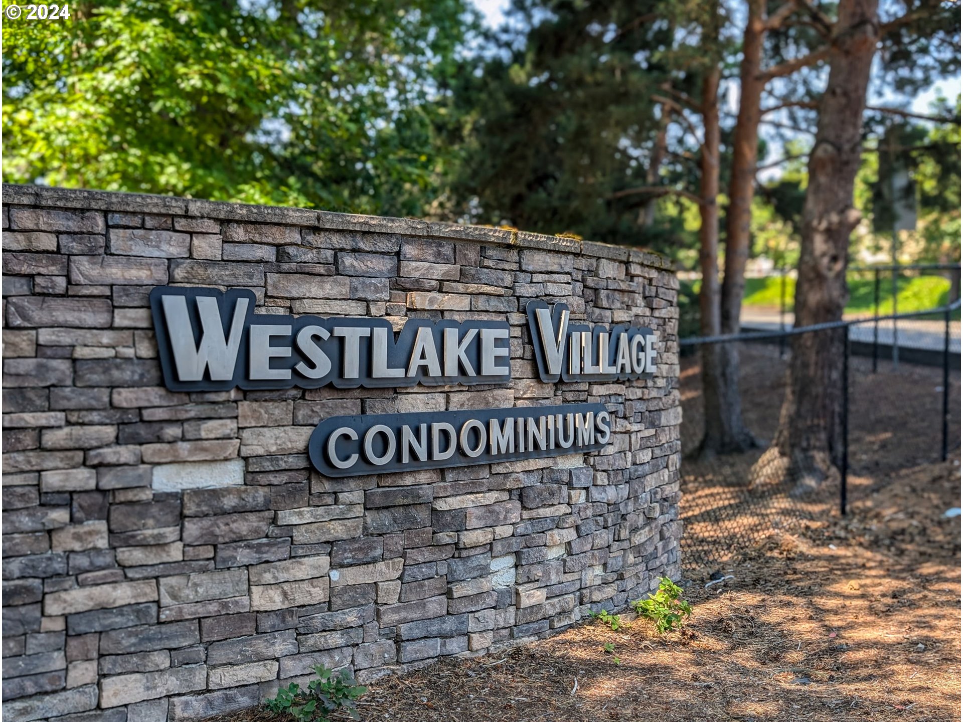 12628 Northwest Barnes Road, Unit 4 Portland, OR 97229 - Photo 17 of 17 Gallery Image 17