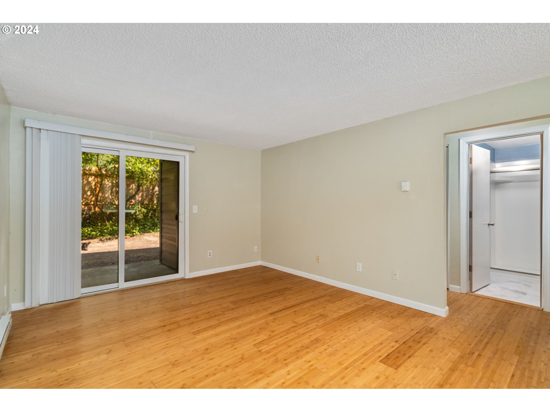 12628 Northwest Barnes Road, Unit 4 Portland, OR 97229 - Photo 4 of 17 Gallery Image 4