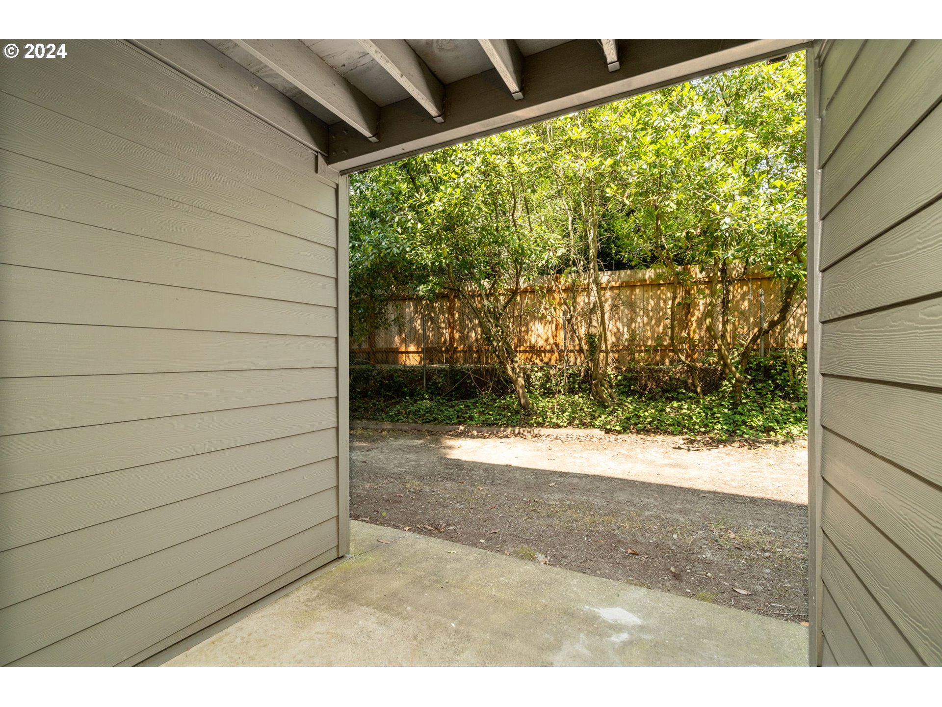 12628 Northwest Barnes Road, Unit 4 Portland, OR 97229 - Photo 8 of 17 Gallery Image 8