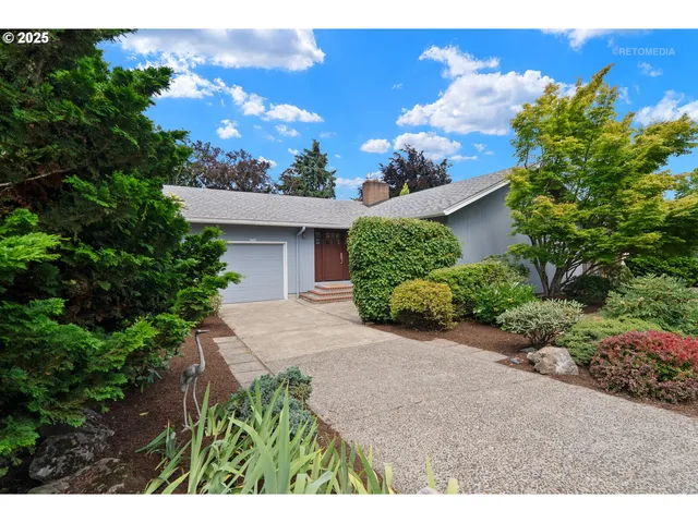 $678,000 | 6731 Southwest 11th Drive, Portland, OR 97219