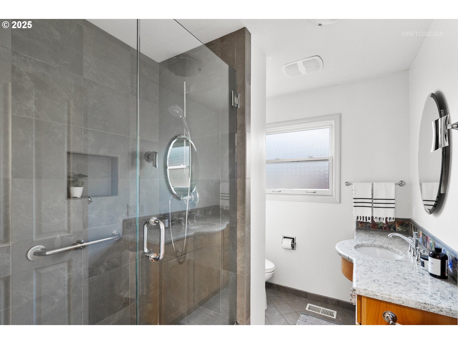 6731 Southwest 11th Drive Portland, OR 97219 - Photo 15 of 38