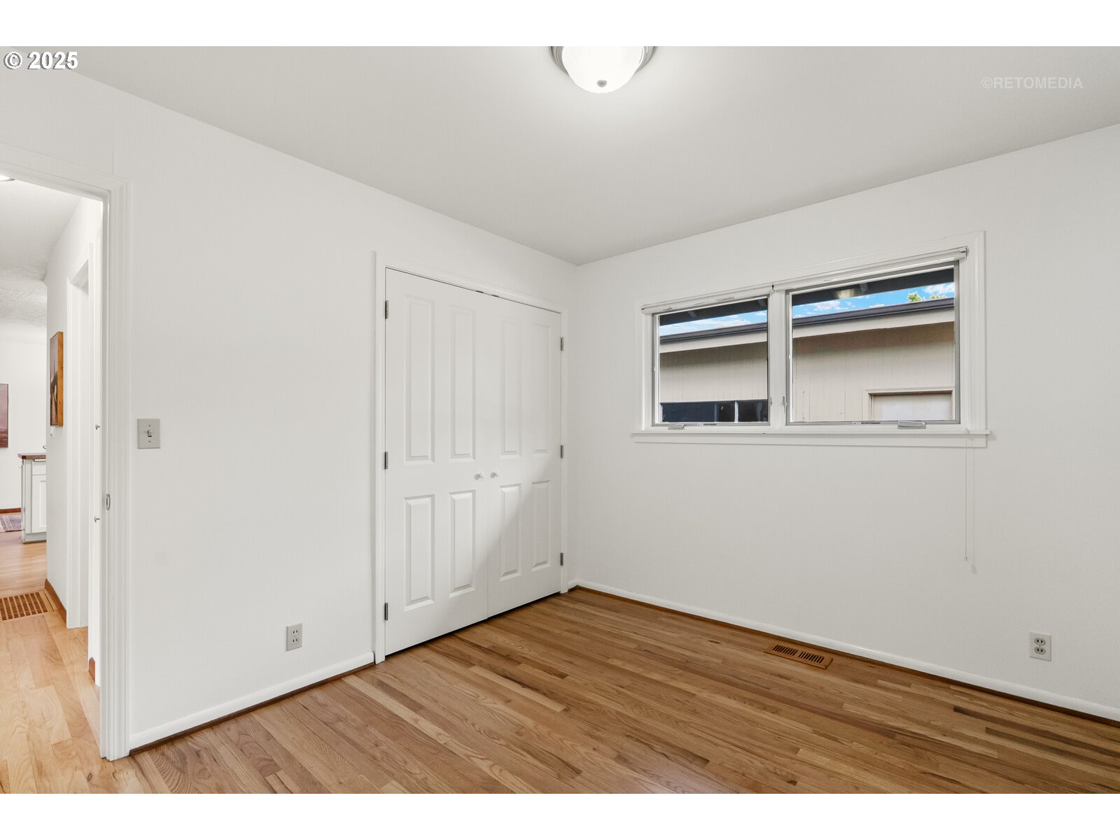 6731 Southwest 11th Drive Portland, OR 97219 - Photo 17 of 38