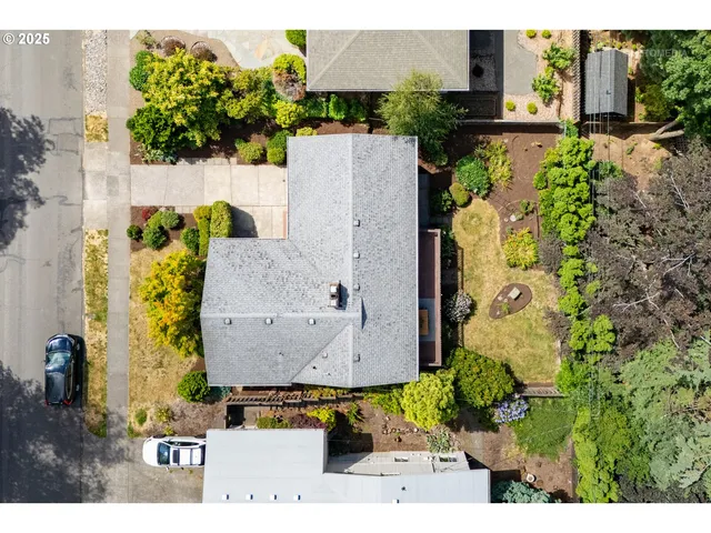 $678,000 | 6731 Southwest 11th Drive, Portland, OR 97219