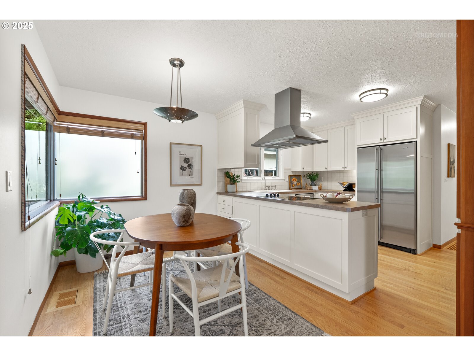 6731 Southwest 11th Drive Portland, OR 97219 - Photo 9 of 38