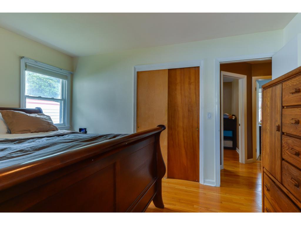 96 Shore Road Burlington, VT 05408 - Photo 12 of 35 Gallery Image 12