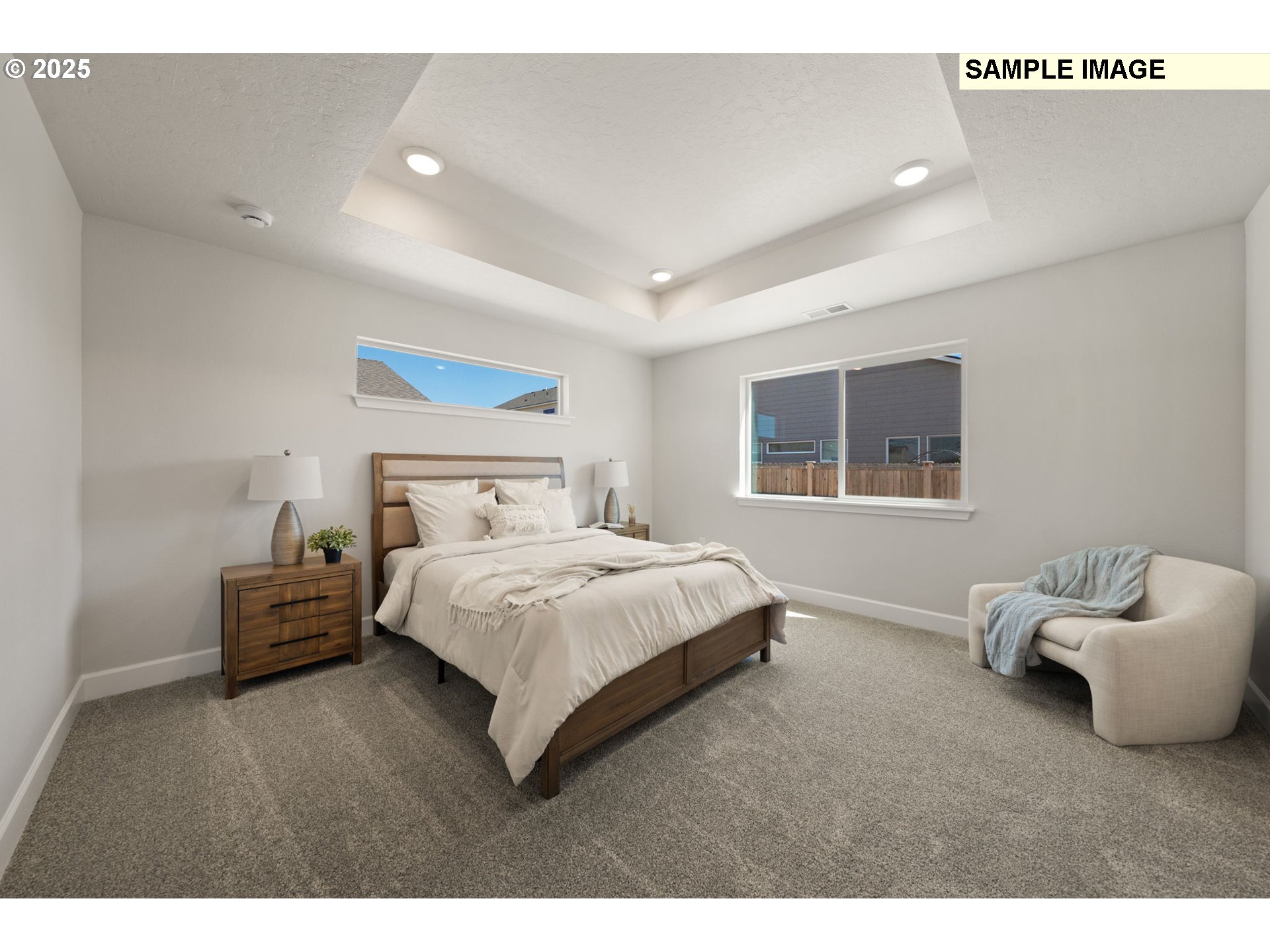 562 Taft Street Umatilla, OR 97882 - Photo 19 of 28 a bedroom with a bed and window