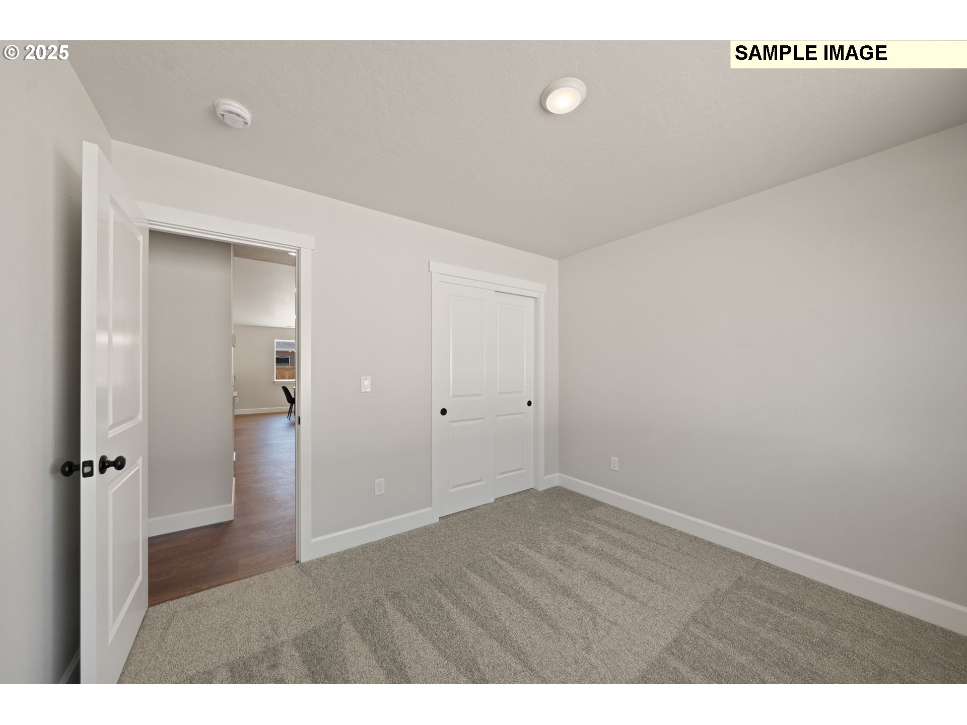 562 Taft Street Umatilla, OR 97882 - Photo 26 of 28 a view of an empty room