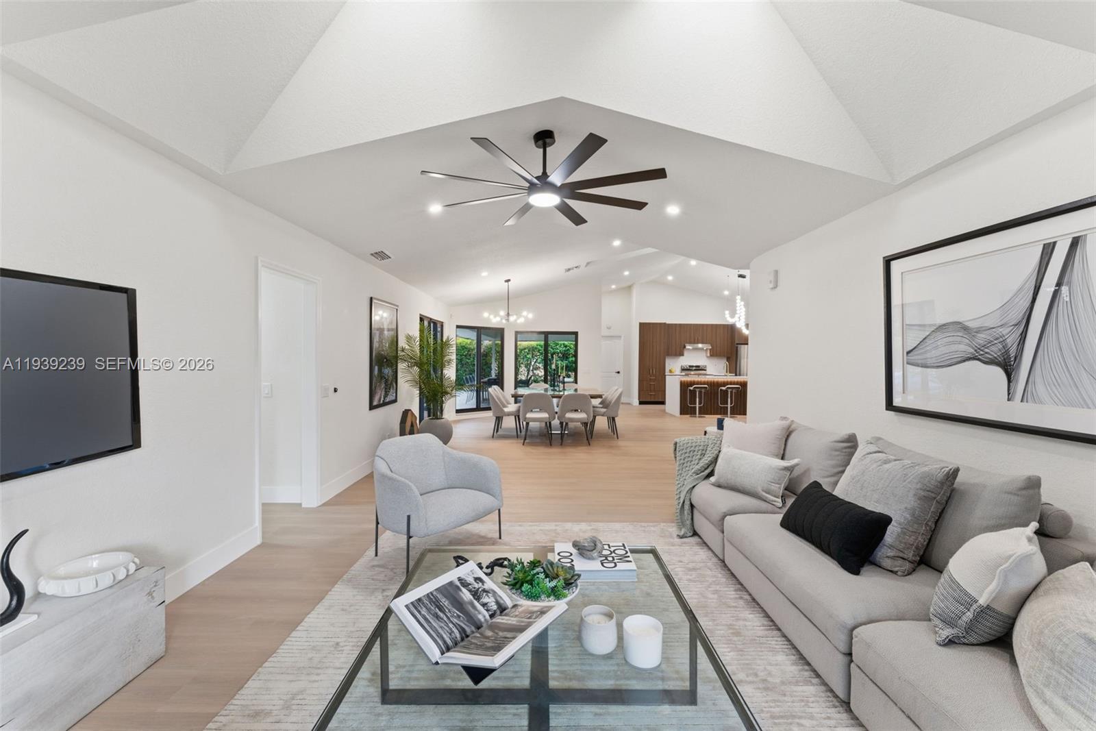 2 Dunbar Road Palm Beach Gardens, FL 33418 - Photo 14 of 45