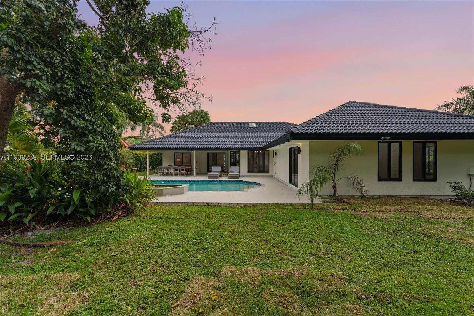 2 Dunbar Road Palm Beach Gardens, FL 33418 - Photo 38 of 45