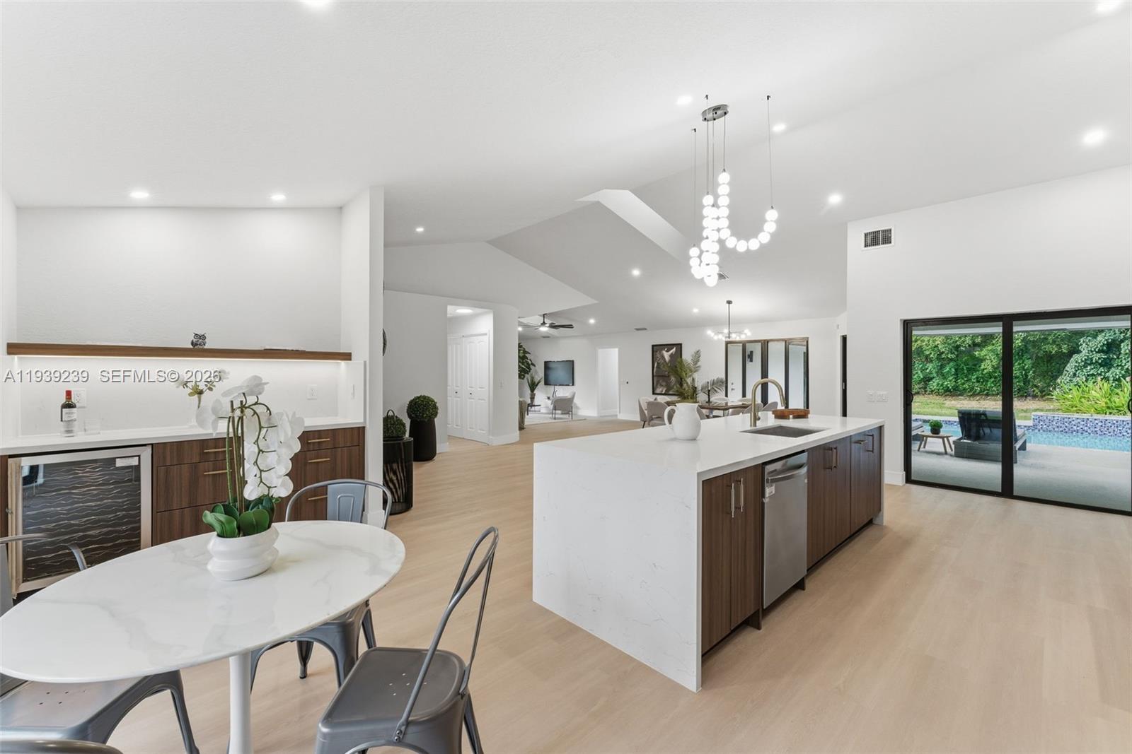 2 Dunbar Road Palm Beach Gardens, FL 33418 - Photo 9 of 45