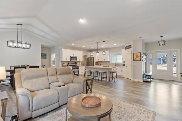 $685,000 | 11340 Legacy Drive, Brainerd, MN 56401