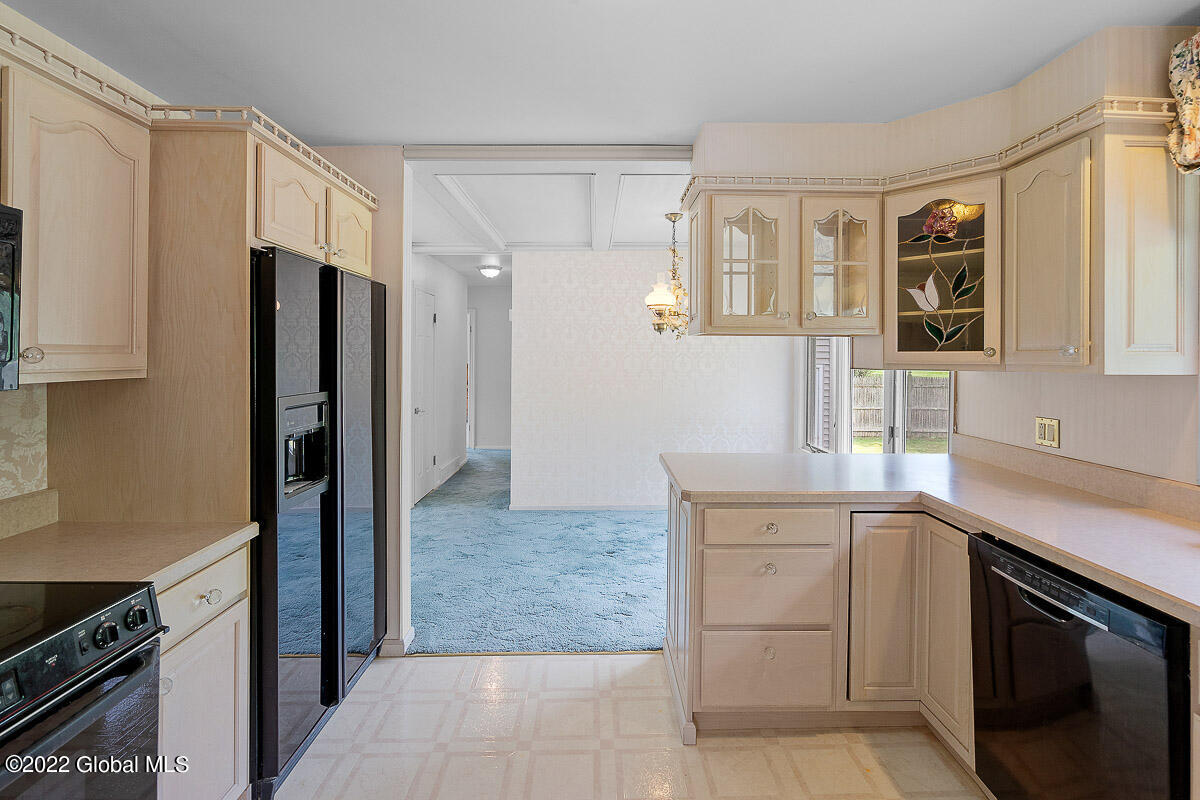 210 South Westcott Road Schenectady, NY 12306 - Photo 24 of 60 210 South Westcott Road Rotterdam NY 027