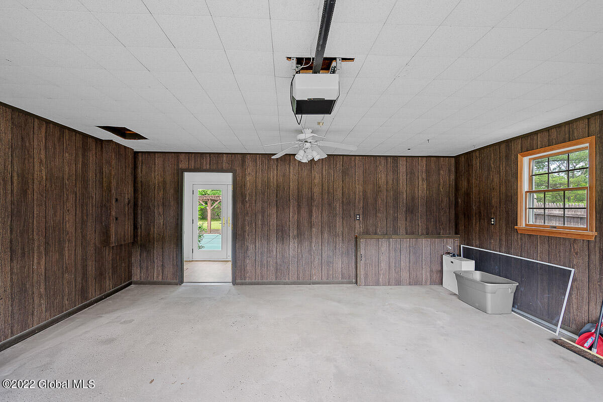 210 South Westcott Road Schenectady, NY 12306 - Photo 58 of 60 210 South Westcott Road Rotterdam NY 052