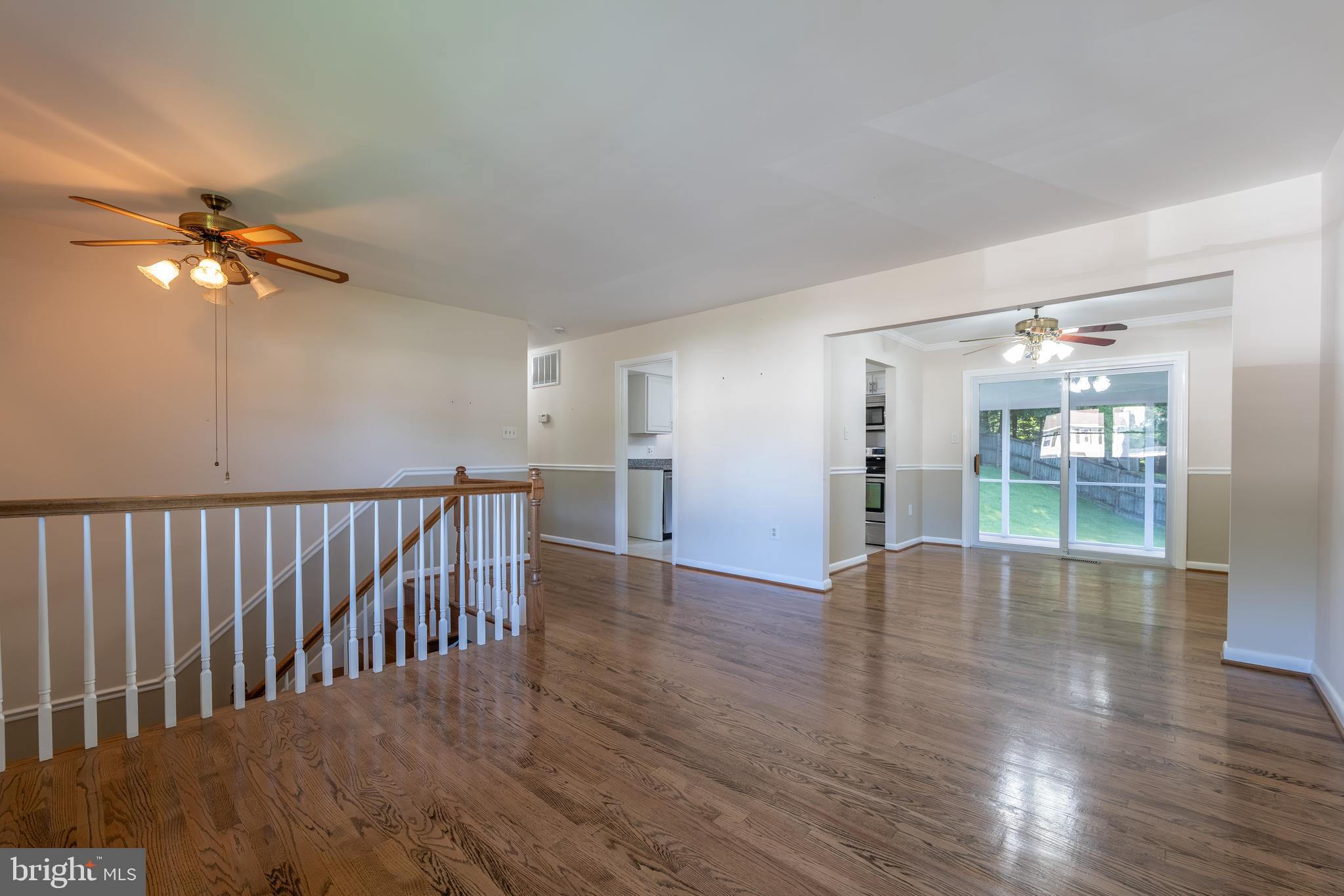 14223 Lindendale Road Woodbridge, VA 22193 - Photo 6 of 37 Gallery Image 6