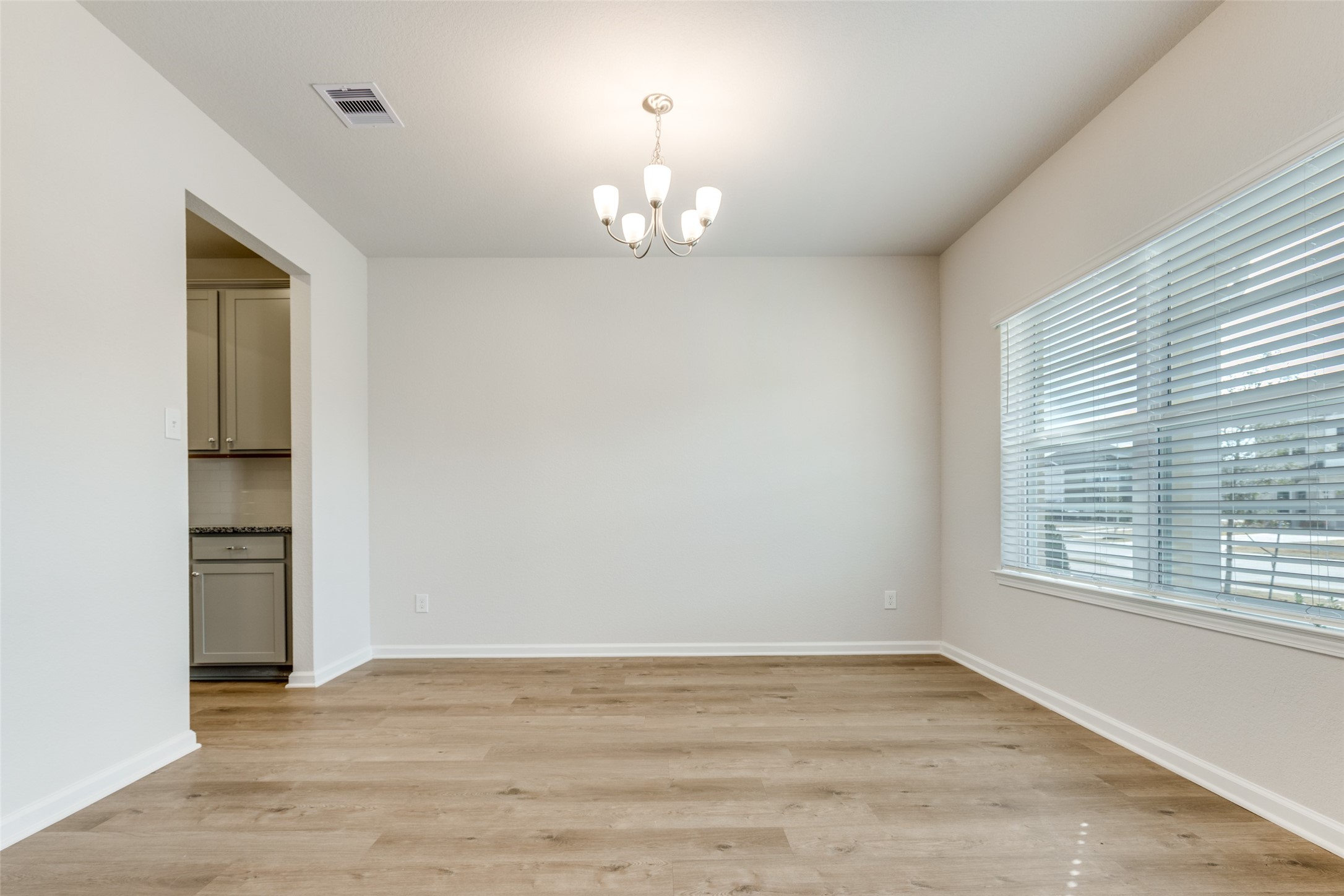 8323 Red Shiner Way Fulshear, TX 77441 - Photo 5 of 19