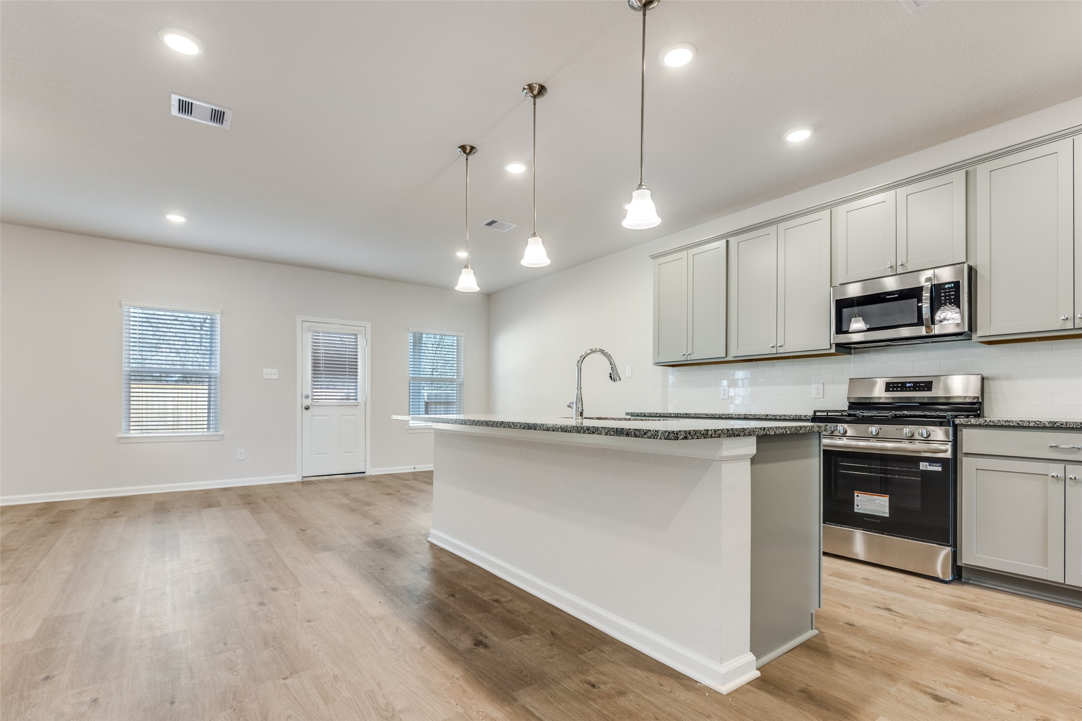 8323 Red Shiner Way Fulshear, TX 77441 - Photo 8 of 19