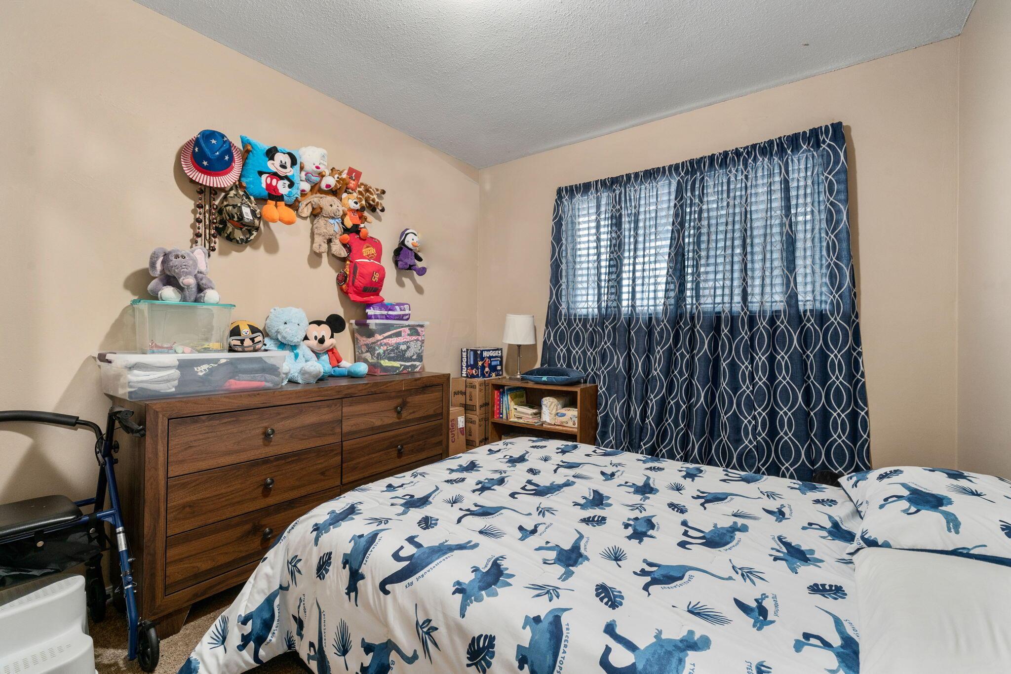 2446 Ilene Road Columbus, OH 43232 - Photo 15 of 22 12-web-or-mls-DSC07630-Edit