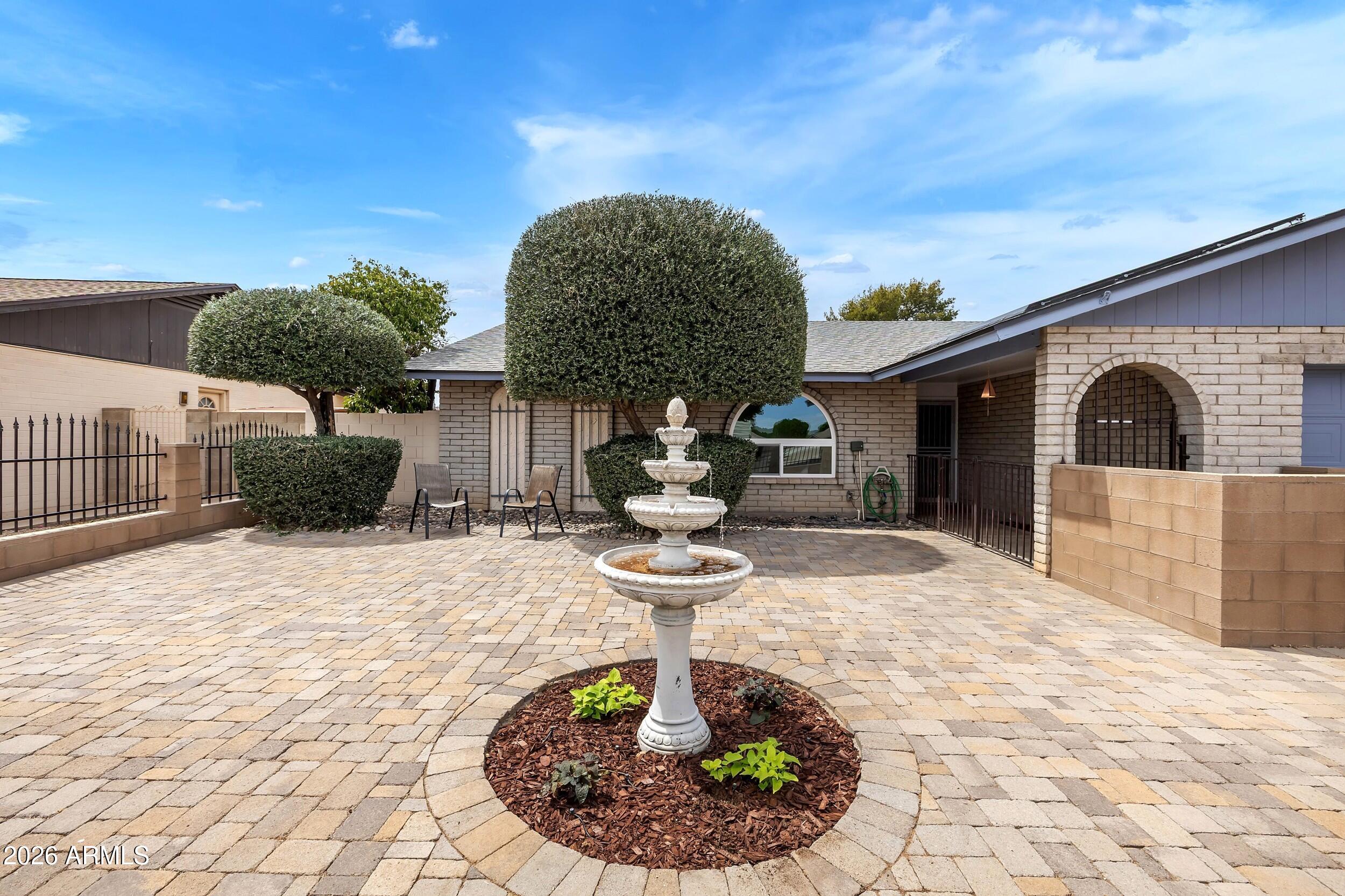 3833 West Phelps Road Phoenix, AZ 85053 - Photo 10 of 55 Paver Courtyard