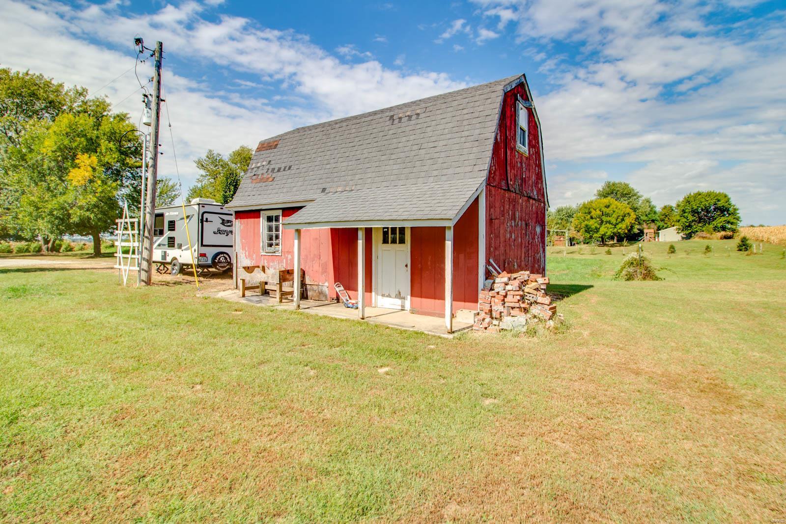7000 Chambers Road Godfrey, IL 62035 - Photo 8 of 54