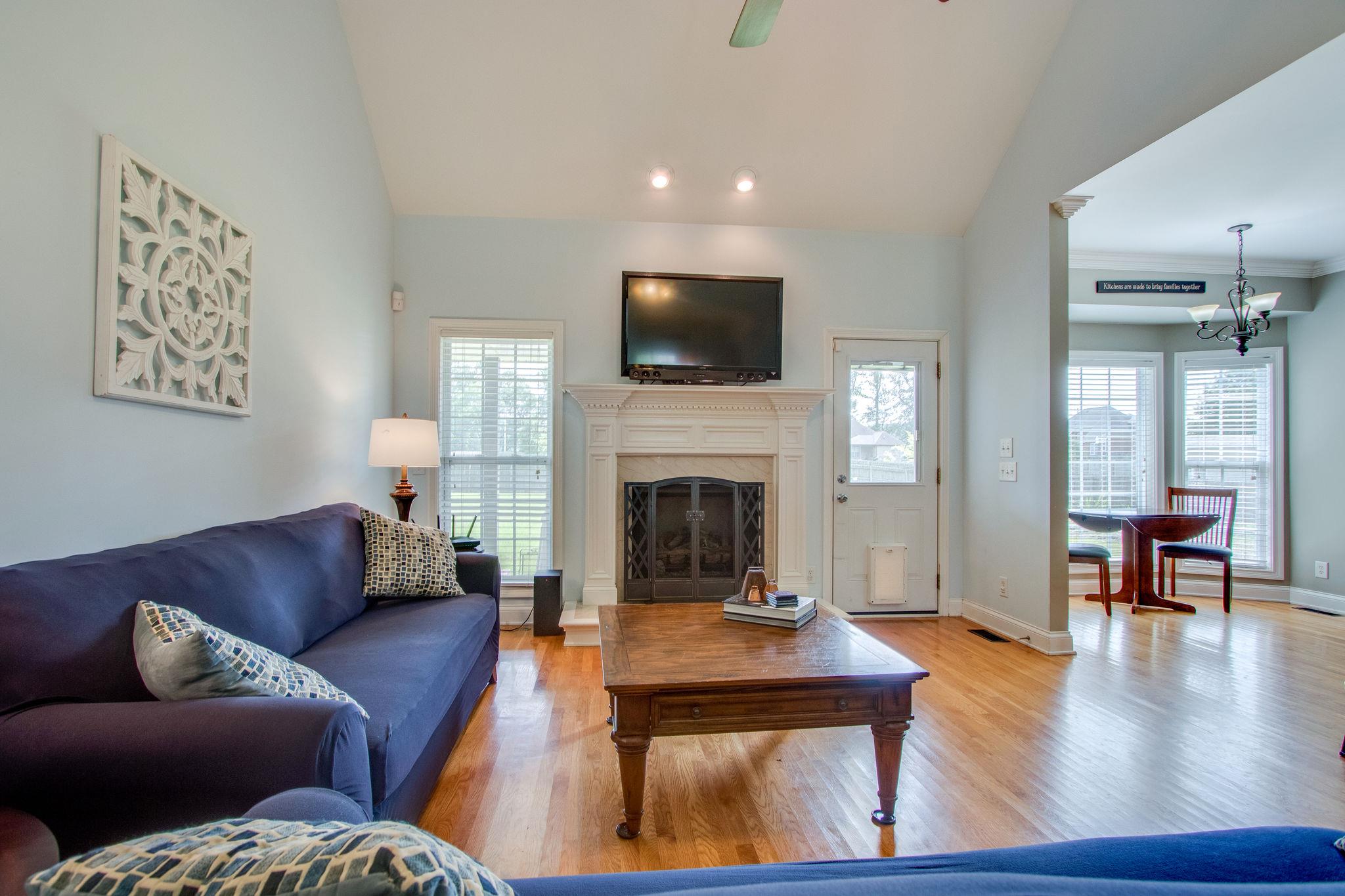 603 Lee Road Lebanon, TN 37087 - Photo 8 of 30 a living room with furniture fireplace and flat screen tv