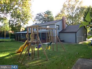 3 Evergreen Road Stratford, NJ 08084 - Photo 2 of 6