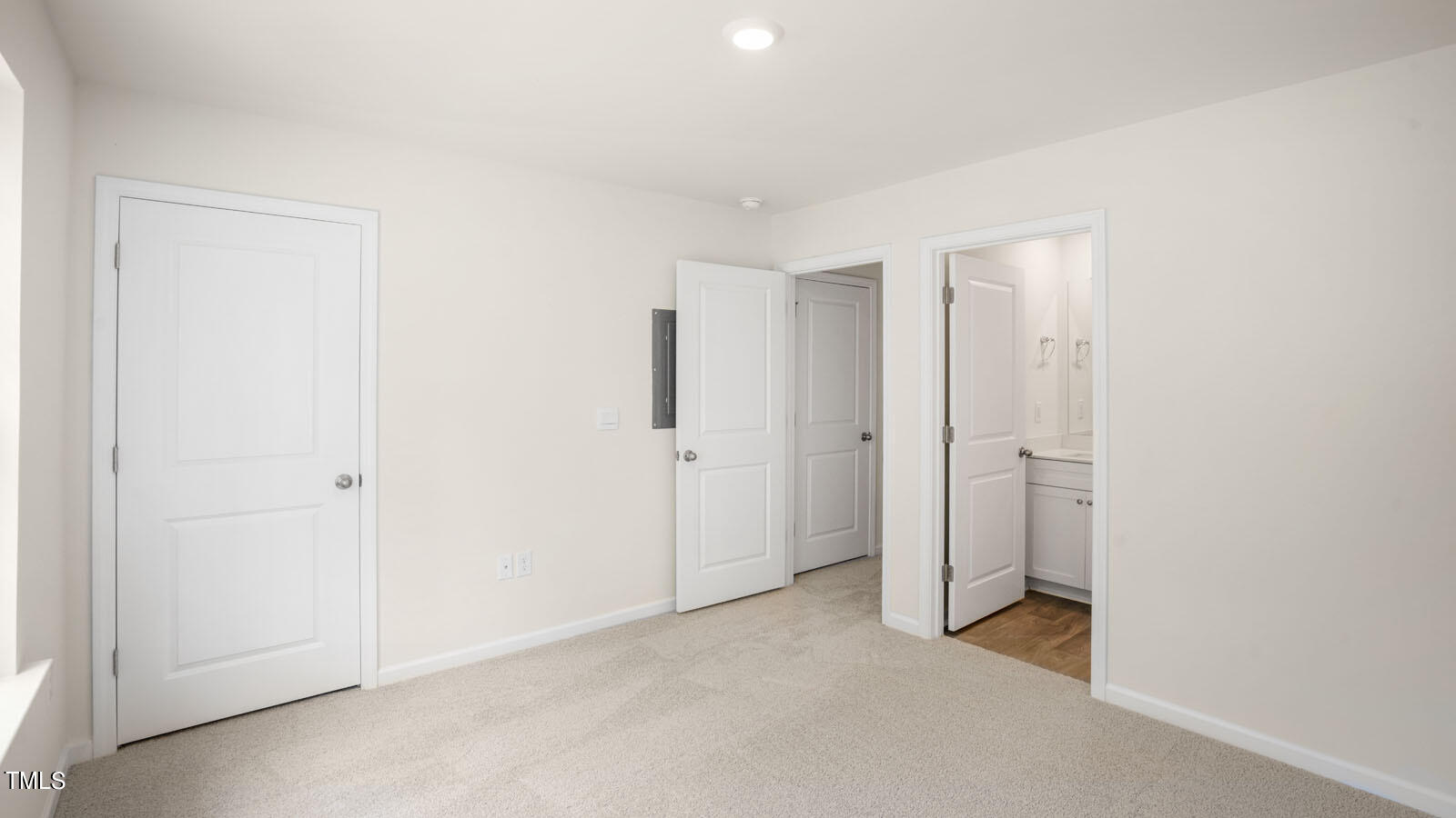 8709 Asher Gray Way Raleigh, NC 27616 - Photo 42 of 48 third-unit-thornton-019