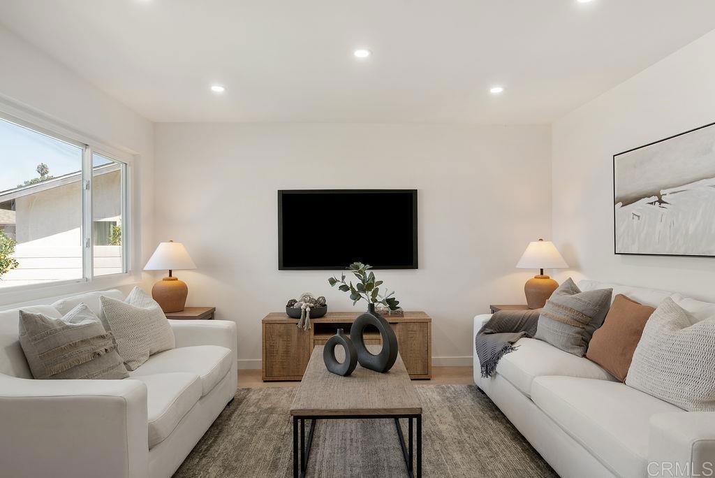 4847 Concho Circle Oceanside, CA 92057 - Photo 15 of 41