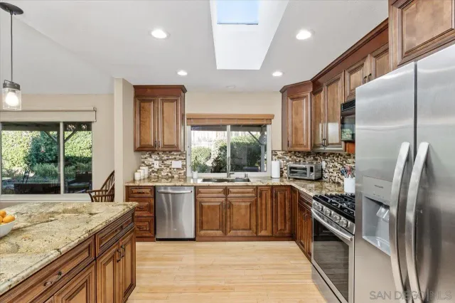 $965,000 | 17523 Plaza Marlena, San Diego, CA 92128