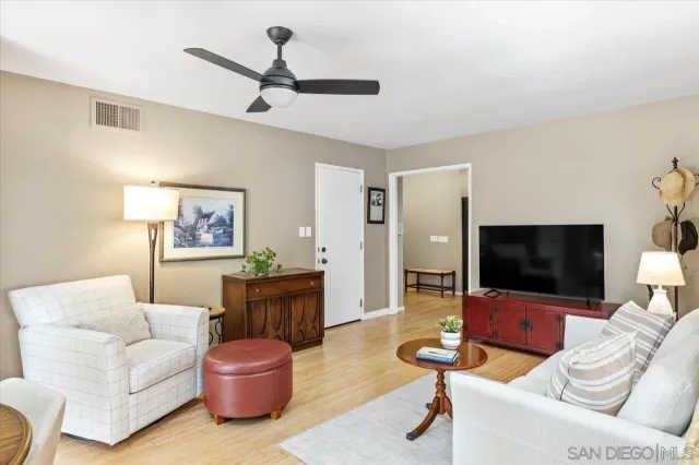 $965,000 | 17523 Plaza Marlena, San Diego, CA 92128