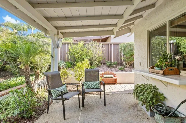 $965,000 | 17523 Plaza Marlena, San Diego, CA 92128