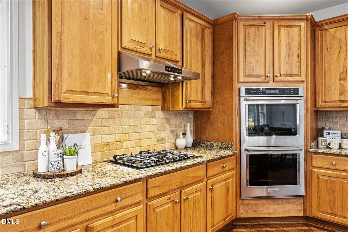 10600 Charlesgate Court Raleigh, NC 27614 - Photo 18 of 47 High end chef appliances
