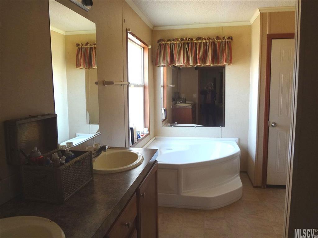 1197 Kendell-Town Road Ferguson, NC 28624 - Photo 3 of 17 Gallery Image 3