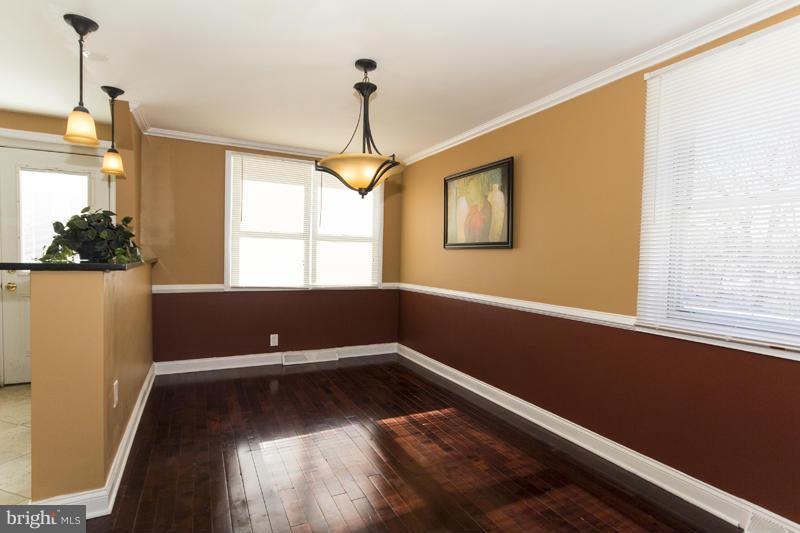 5801 Judith Way Baltimore, MD 21206 - Photo 5 of 23 Dining Room