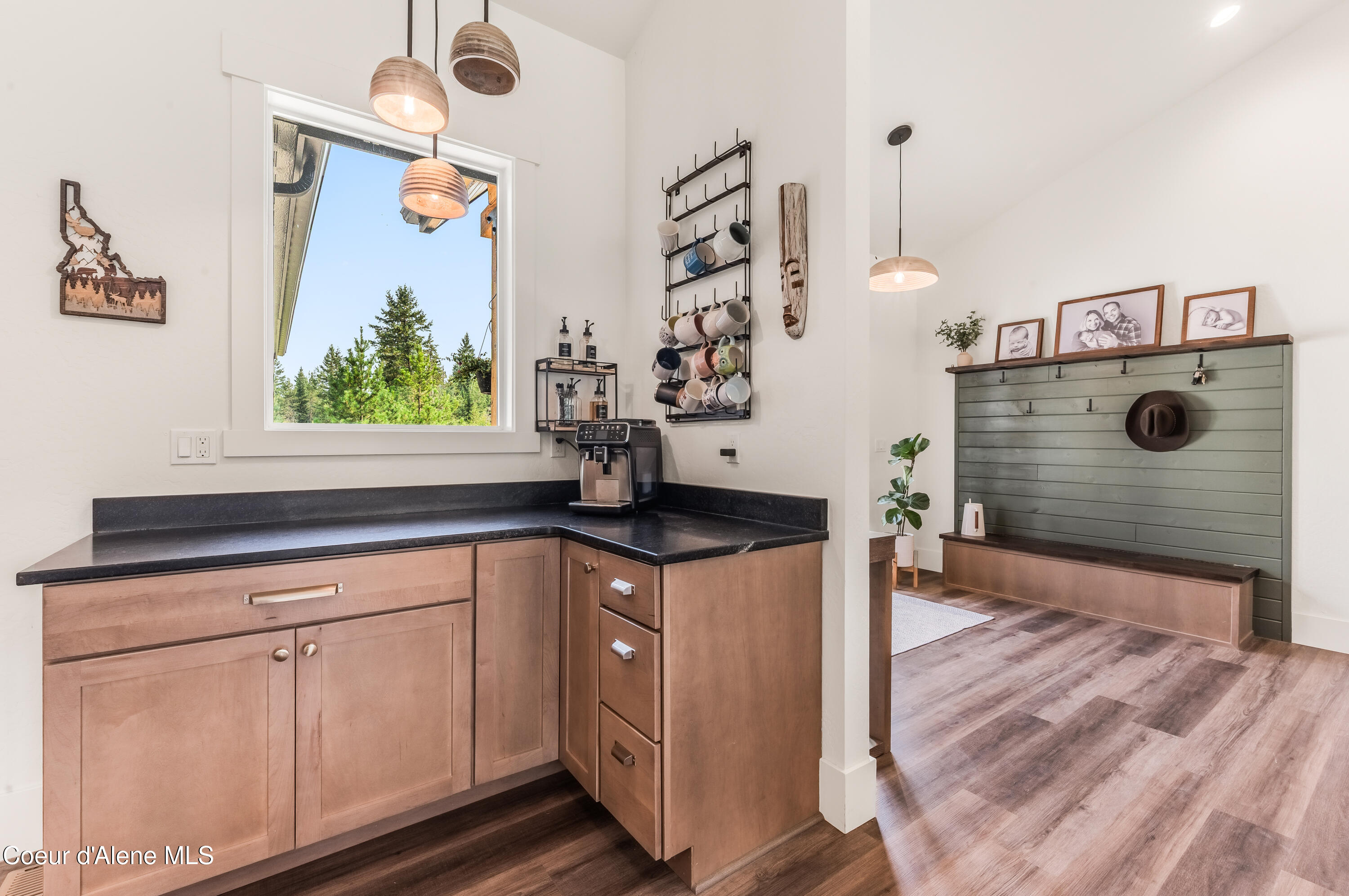 25662 North Gathering Place Rathdrum, ID 83858 - Photo 9 of 34 Coffee Bar