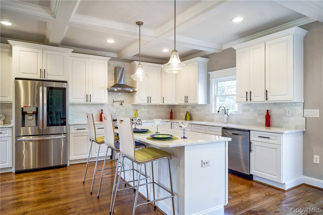104 West Lancaster Road Richmond, VA 23222 - Photo 11 of 49 A gorgeous kitchen perfect for entertaining!