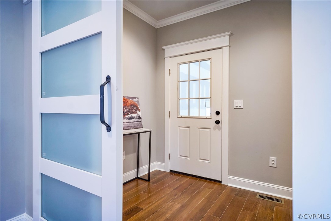 104 West Lancaster Road Richmond, VA 23222 - Photo 22 of 49 Sizeable mud room which includes a half bath.