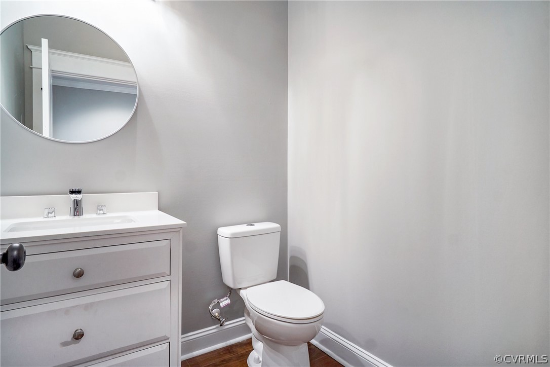 104 West Lancaster Road Richmond, VA 23222 - Photo 32 of 49 Half bath on main level.
