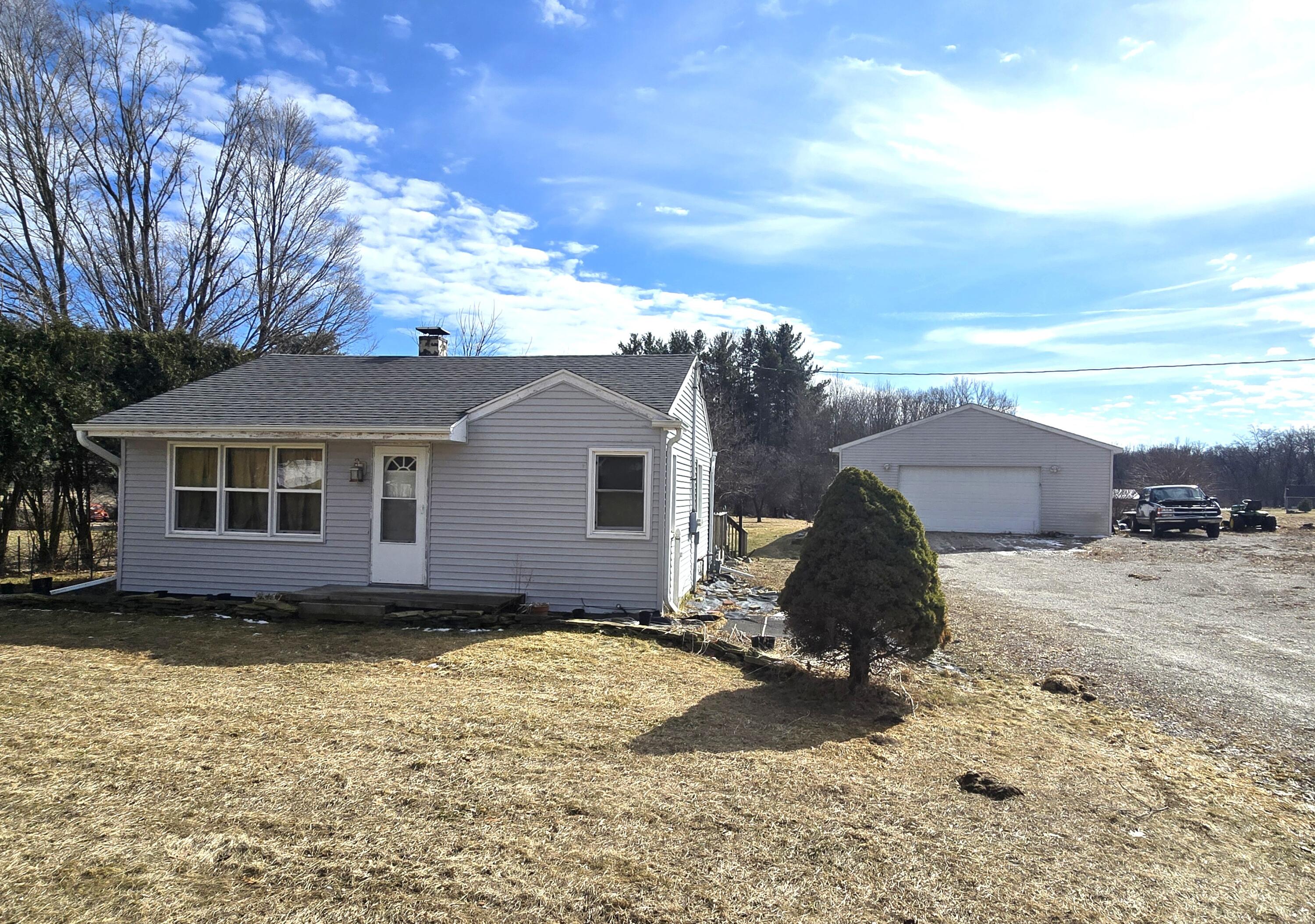 8020 Day Road Bellevue, MI 49021 - Photo 1 of 24 1000025447