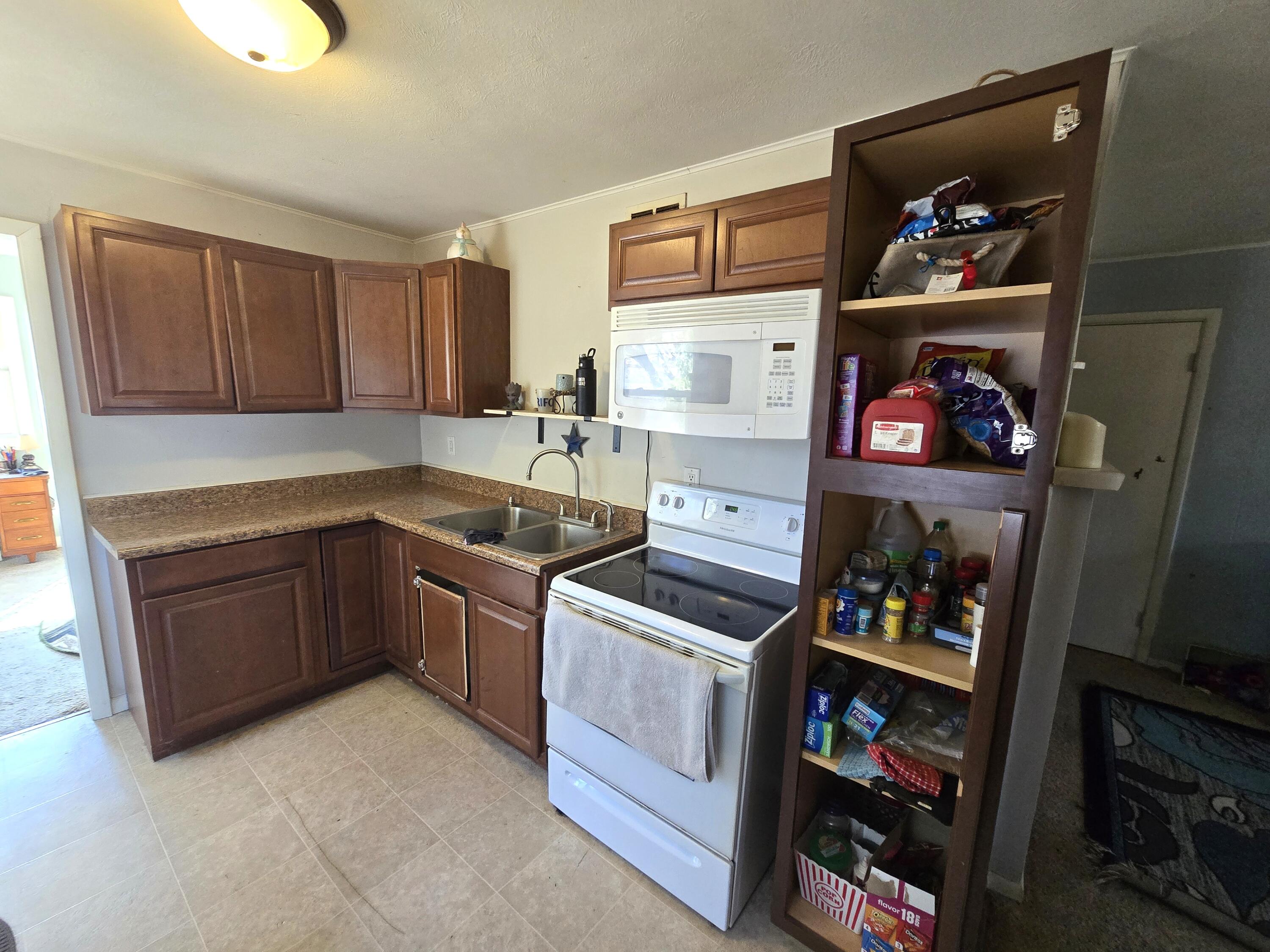 8020 Day Road Bellevue, MI 49021 - Photo 6 of 24 1000025422