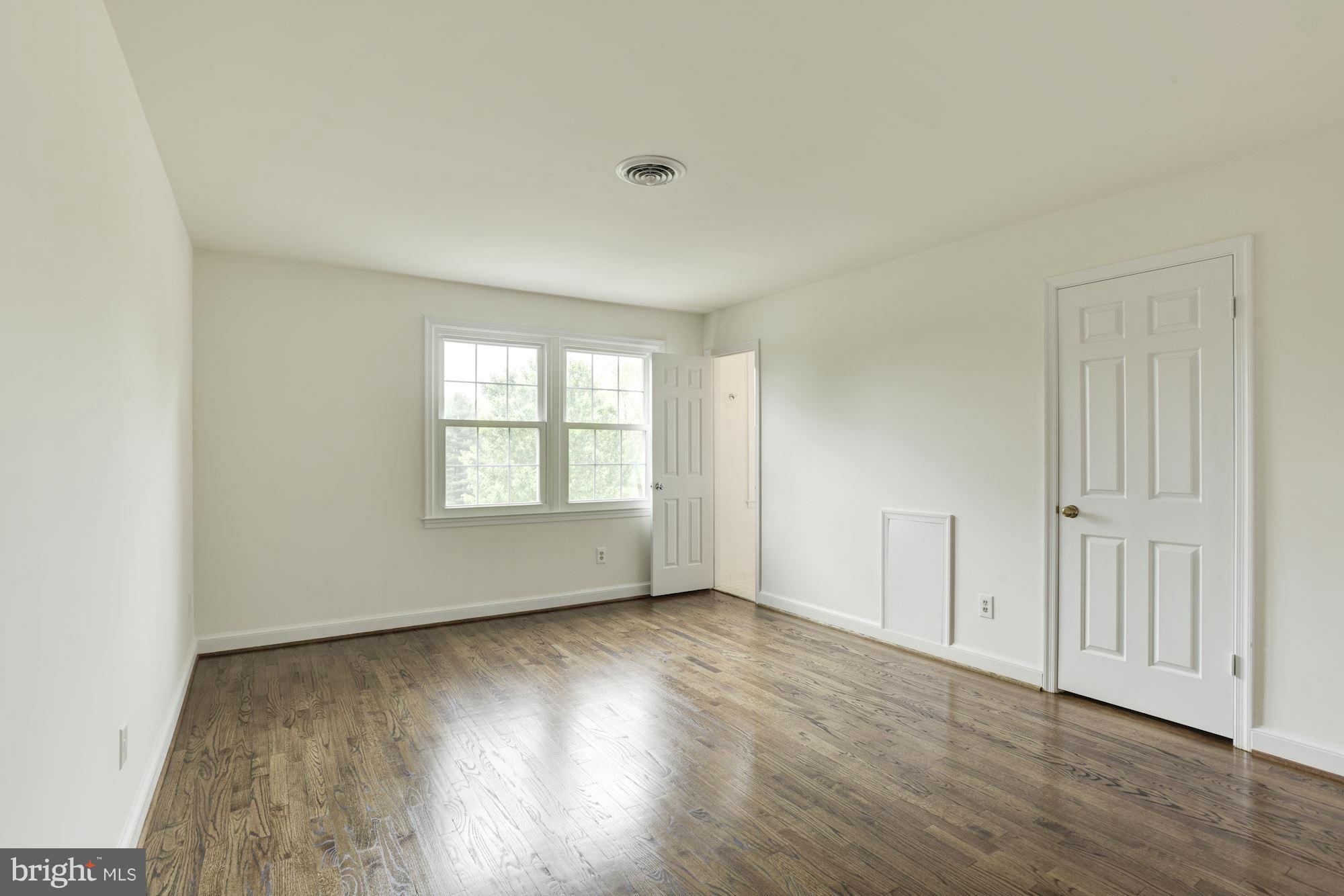 13605 Query Mill Road North Potomac, MD 20878 - Photo 18 of 30 Bedroom