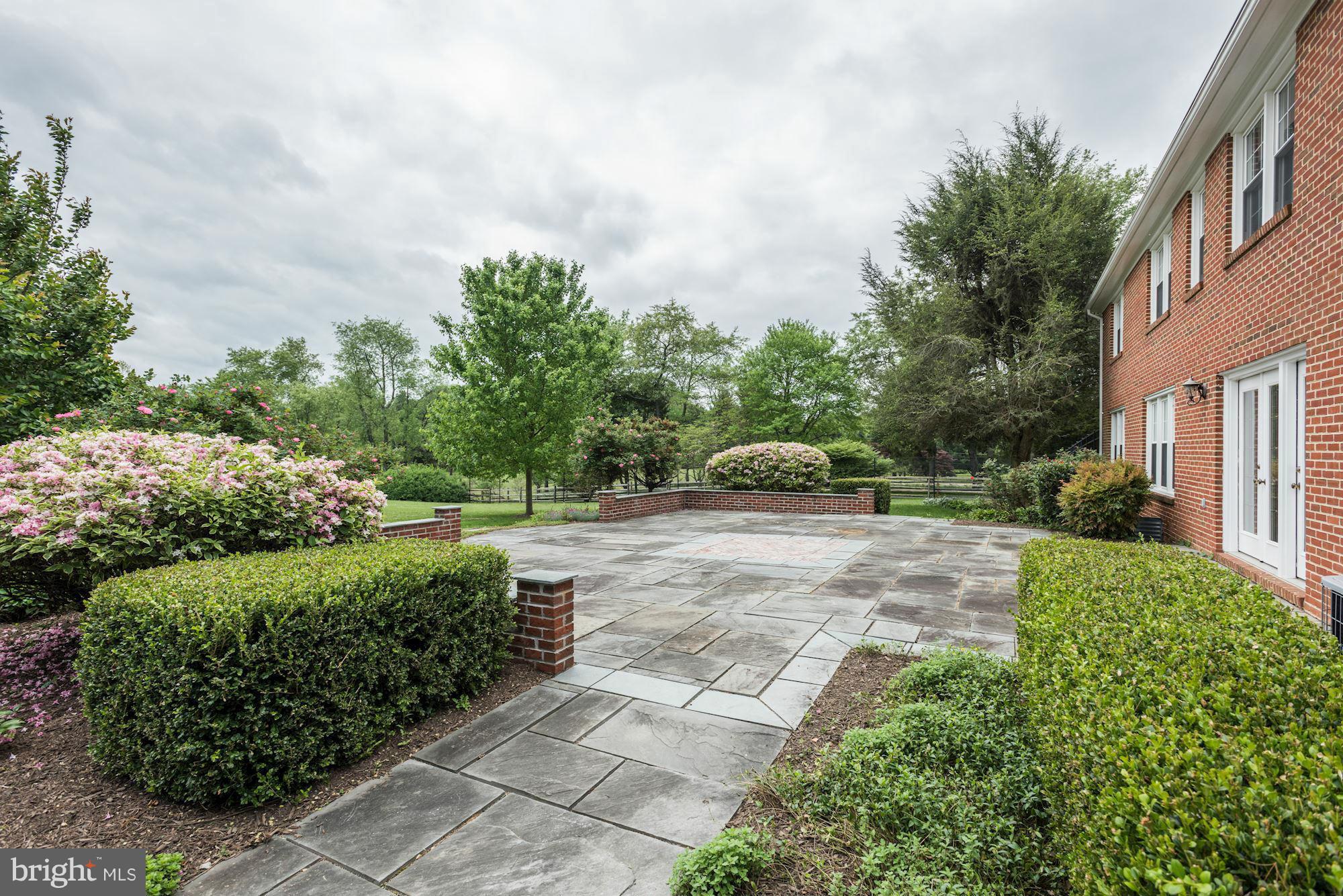 13605 Query Mill Road North Potomac, MD 20878 - Photo 27 of 30 Exterior (Rear)