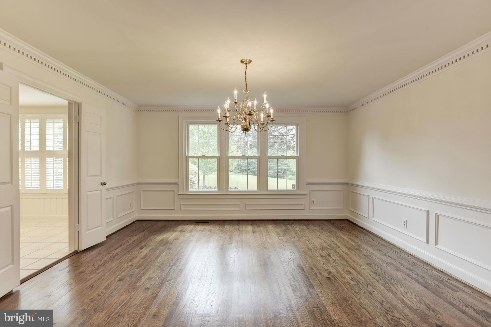 13605 Query Mill Road North Potomac, MD 20878 - Photo 6 of 30 Dining Room