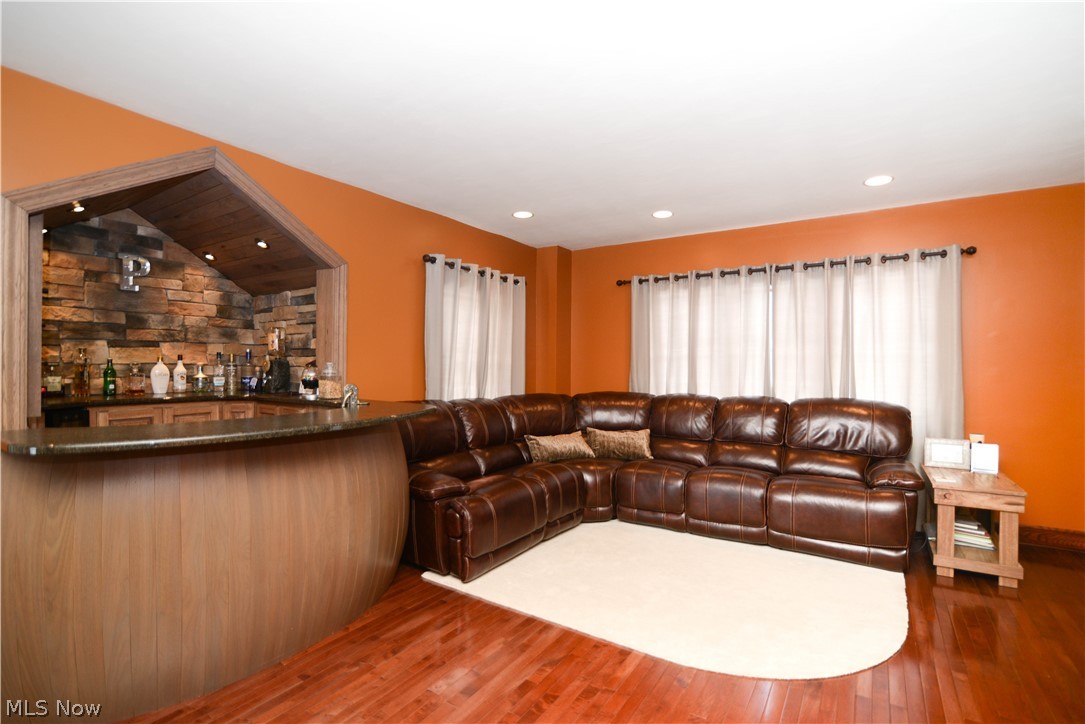 6804 Chestnut-Ridge Road Hubbard, OH 44425 - Photo 5 of 35 Gallery Image 5