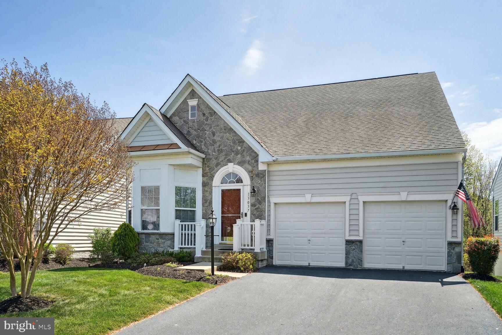 Welcome to the 55+ adult community of Dunbarton!