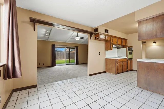 $495,000 | 1721 Beverly Avenue, Clovis, CA 93611