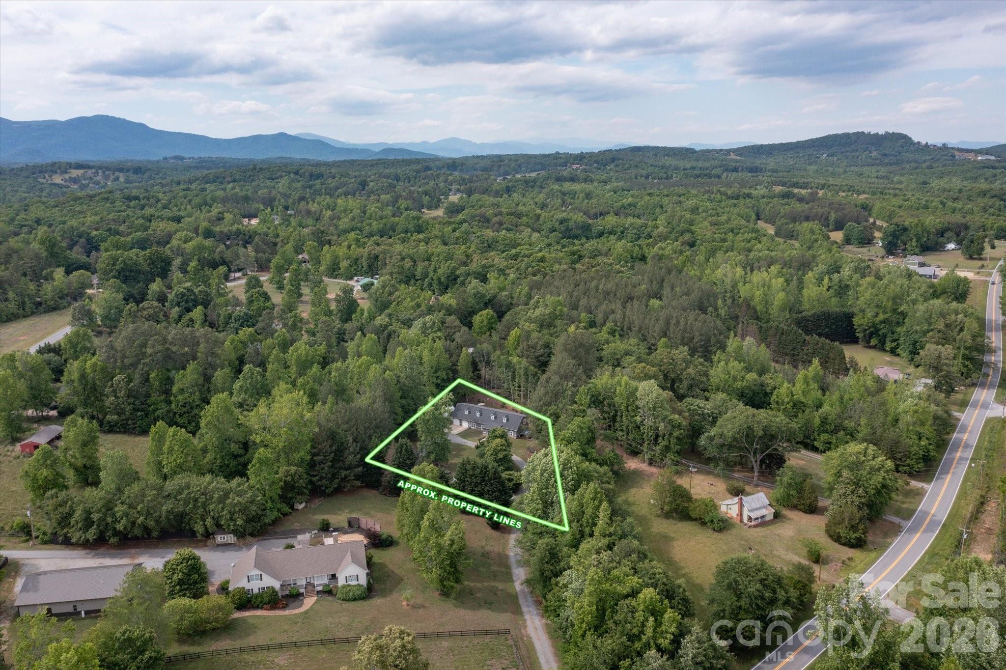 3860 Landrum Road Columbus, NC 28722 - Photo 3 of 30