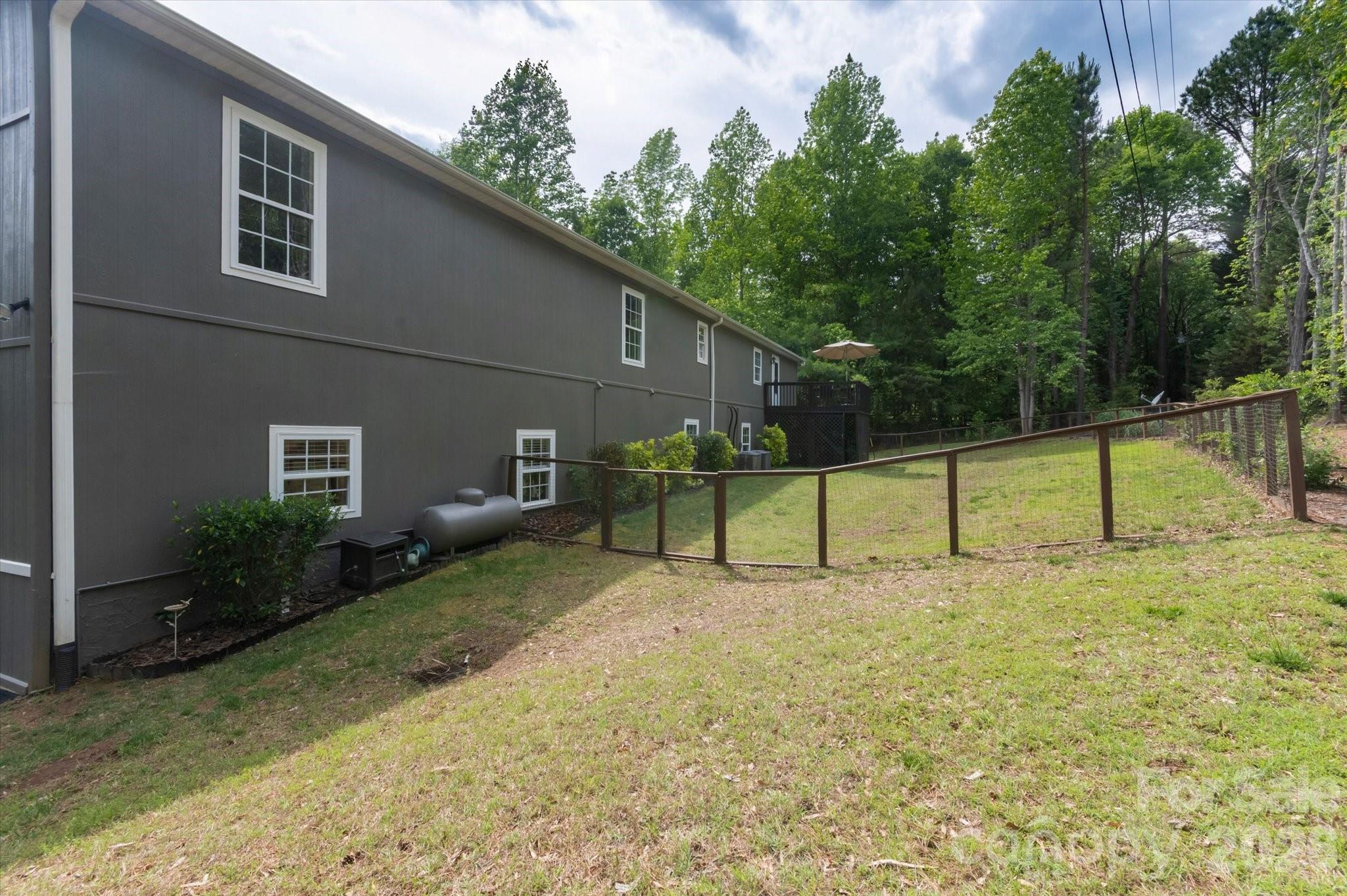 3860 Landrum Road Columbus, NC 28722 - Photo 4 of 30